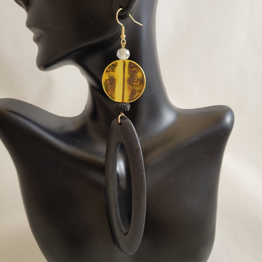 Golden Black Oval Earrings